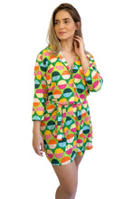 Laden Sie das Bild in den Galerie-Viewer, Model Front: Rio De Sol Hemdblusenkleid Garden City Chemise