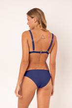 Laden Sie das Bild in den Galerie-Viewer, Model Back: Rio De Sol Unterteil Bottom Touch-Marinho Essential-Comfy