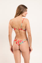 Laden Sie das Bild in den Galerie-Viewer, Model Back: Rio De Sol Set Set Sea-Bloom Bandeau-Joy Nice