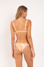 Laden Sie das Bild in den Galerie-Viewer, Model Back: Rio De Sol Unterteil Bottom Sahari Cheeky-Fixa