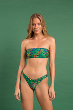 Laden Sie das Bild in den Galerie-Viewer, Image 11: Rio De Sol Set Set Wilds Bandeau-Reto Highleg