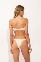Laden Sie das Bild in den Galerie-Viewer, Model Back: Rio De Sol Oberteil Top Brisa-Offwhite Sara