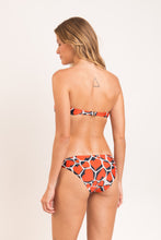 Laden Sie das Bild in den Galerie-Viewer, Model Back: Rio De Sol Unterteil Bottom Amore-Red Essential-Comfy