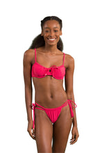 Laden Sie das Bild in den Galerie-Viewer, Model Front: Rio De Sol Set Set Dots-Virtual-Pink Balconet-Tie Pipa