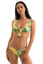 Laden Sie das Bild in den Galerie-Viewer, Model Front: Rio De Sol Set Florescer Highleg