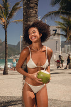 Laden Sie das Bild in den Galerie-Viewer, Image 05: Rio De Sol Set Set Brisa-Offwhite Lia Lacinho