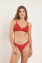 Laden Sie das Bild in den Galerie-Viewer, Model Front: Rio De Sol Oberteil Top Shimmer-Liquor Paola