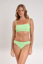 Laden Sie das Bild in den Galerie-Viewer, Model Front: Rio De Sol Set Set Sand-Menta Bandeau-Reto Nice-Fio