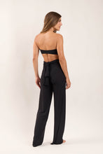 Laden Sie das Bild in den Galerie-Viewer, Model Back: Rio De Sol Strandhosen Black Pants Knot