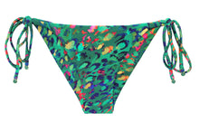 Laden Sie das Bild in den Galerie-Viewer, Product Front: Rio De Sol Unterteil Bottom Wilds Cheeky-Tie
