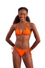 Laden Sie das Bild in den Galerie-Viewer, Model Front: Rio De Sol Unterteil Bottom Dots-Orange Frufru