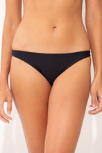 Laden Sie das Bild in den Galerie-Viewer, Gallery: Wednesday In Hawaii By Rio De Sol Unterteil Bottom Lava Oahu