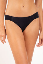 Laden Sie das Bild in den Galerie-Viewer, Gallery: Rio De Sol Unterteil Bottom Malibu-Black Baobi