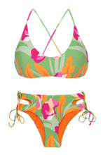 Laden Sie das Bild in den Galerie-Viewer, Product Front: Rio De Sol Set Set Green-Bloom Bralette Madrid
