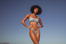 Laden Sie das Bild in den Galerie-Viewer, Image 11: Rio De Sol Set Set Drift-Cianita Sara Eden