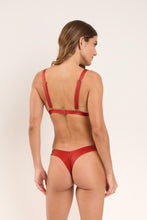 Laden Sie das Bild in den Galerie-Viewer, Model Back: Rio De Sol Oberteil Top Shimmer-Liquor Alba