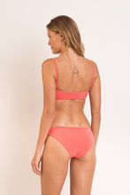 Laden Sie das Bild in den Galerie-Viewer, Model Back: Rio De Sol Set Set Malibu-Nina Bandeau-Reto Essential