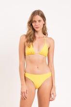 Laden Sie das Bild in den Galerie-Viewer, Model Front: Rio De Sol Unterteil Bottom Amarelo Essential-Comfy