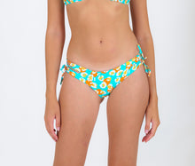 Laden Sie das Bild in den Galerie-Viewer, Gallery: Rio De Sol Unterteil Bottom Dubai Madrid