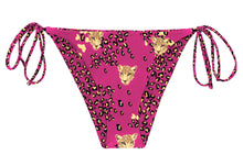 Laden Sie das Bild in den Galerie-Viewer, Product Front: Rio De Sol Unterteil Bottom Roar-Pink Ibiza-Comfy