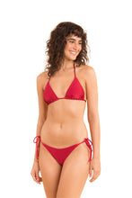 Laden Sie das Bild in den Galerie-Viewer, Model Front: Rio De Sol Unterteil Bottom Shimmer-Divino Ibiza-Comfy