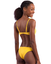 Laden Sie das Bild in den Galerie-Viewer, Image 07: Rio De Sol Set Set Malibu-Yellow Bandeau-Duo Essential