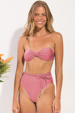 Laden Sie das Bild in den Galerie-Viewer, Gallery: Rio De Sol Set Set Shimmer-Confetti Twist Belted-High-Waist