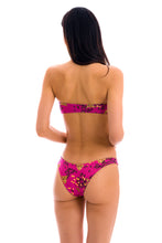 Laden Sie das Bild in den Galerie-Viewer, Model Back: Rio De Sol Oberteil Top Roar-Pink Bandeau-Reto