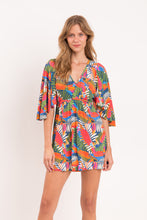 Laden Sie das Bild in den Galerie-Viewer, Model Front: Rio De Sol Mini Dress Jungle Mini Dress
