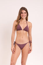 Laden Sie das Bild in den Galerie-Viewer, Model Front: Rio De Sol Set Set Malibu-Ebano Tri-Inv Lacinho
