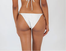 Laden Sie das Bild in den Galerie-Viewer, Image 06: Rio De Sol Unterteil Bottom Shimmer-White Ibiza-Rope

