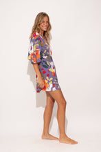 Laden Sie das Bild in den Galerie-Viewer, Image 03: Rio De Sol Mini Dress Garden-Flower Mini Dress
