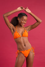 Laden Sie das Bild in den Galerie-Viewer, Image 11: Rio De Sol Set Set Dots-Orange Frufru-Comfy
