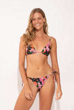 Laden Sie das Bild in den Galerie-Viewer, Model Front: Rio De Sol Unterteil Bottom Jolie Cheeky-Micro

