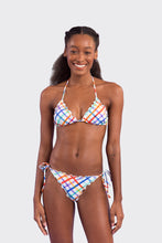 Laden Sie das Bild in den Galerie-Viewer, Model Front: Rio De Sol Set Set Square Frufru-Comfy

