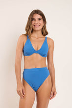 Laden Sie das Bild in den Galerie-Viewer, Model Front: Rio De Sol Oberteil Top Sand-Nautico Chantal
