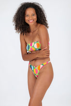 Laden Sie das Bild in den Galerie-Viewer, Model Front: Rio De Sol Unterteil Bottom Garden-City Nice-Fio
