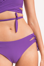 Laden Sie das Bild in den Galerie-Viewer, Image 11: Rio De Sol Unterteil Bottom Amuleto Madrid
