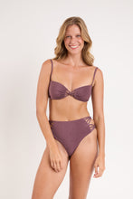 Laden Sie das Bild in den Galerie-Viewer, Model Front: Rio De Sol Oberteil Top Malibu-Ebano Bandeau-Iris
