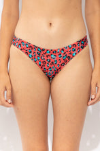 Laden Sie das Bild in den Galerie-Viewer, Gallery: Rio De Sol Unterteil Bottom Coral-Feline Essential-Comfy
