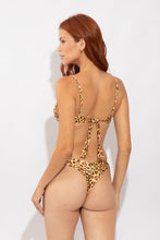 Laden Sie das Bild in den Galerie-Viewer, Model Back: Rio De Sol Unterteil Bottom Yellow-Feline Nara
