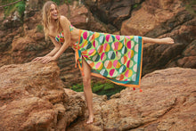 Laden Sie das Bild in den Galerie-Viewer, Image 08: Rio De Sol Set Set Garden-City Bandeau-Reto Hotpant-Cos
