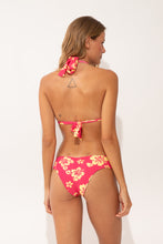 Laden Sie das Bild in den Galerie-Viewer, Model Back: Wednesday In Hawaii By Rio De Sol Oberteil Top Pua-Guava Mel
