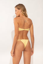 Laden Sie das Bild in den Galerie-Viewer, Model Back: Rio De Sol Oberteil Top Drift-Butterglow Sara

