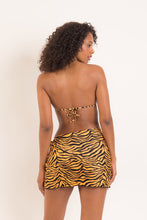 Laden Sie das Bild in den Galerie-Viewer, Model Back: Rio De Sol Strandrock Wild-Orange Skirt-Knot
