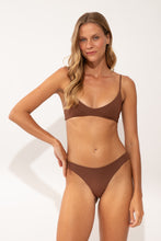 Laden Sie das Bild in den Galerie-Viewer, Image 05: Wednesday In Hawaii By Rio De Sol Set Set Coco Hana Sunset
