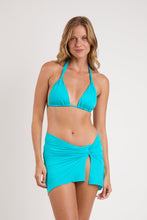 Laden Sie das Bild in den Galerie-Viewer, Model Front: Rio De Sol Strandrock Amb-Nannai Skirt Knot
