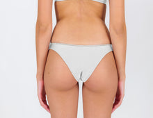 Laden Sie das Bild in den Galerie-Viewer, Image 06: Rio De Sol Unterteil Bottom Shimmer-White Essential

