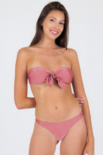 Laden Sie das Bild in den Galerie-Viewer, Gallery: Rio De Sol Set Set Shimmer-Confetti Bandeau-Knot Nice-Fio
