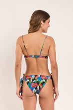 Laden Sie das Bild in den Galerie-Viewer, Bottom Flair Gisele
